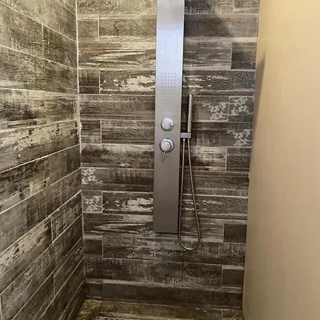 Appartement Bas De Villa